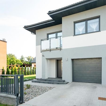 Julia Villa Reda Exterior photo