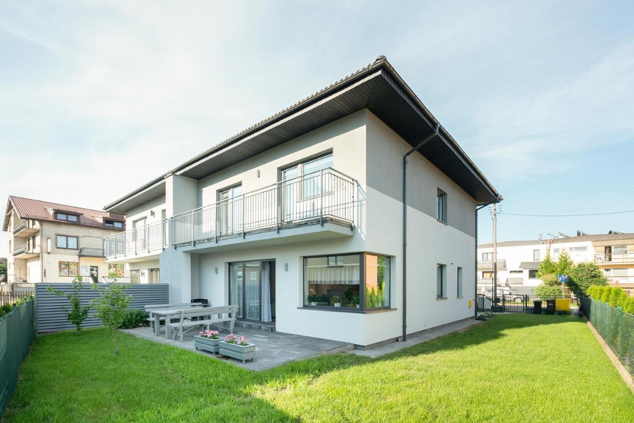 Julia Villa Reda Exterior photo